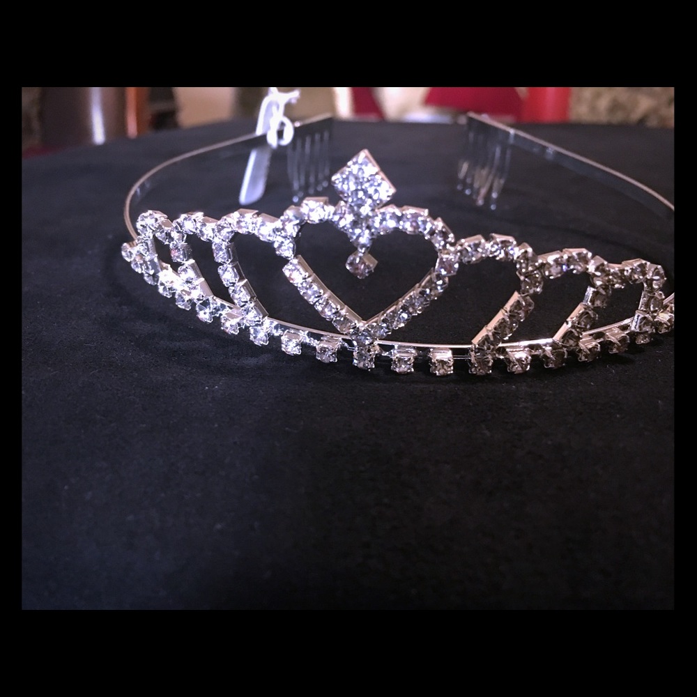 Tiara crown